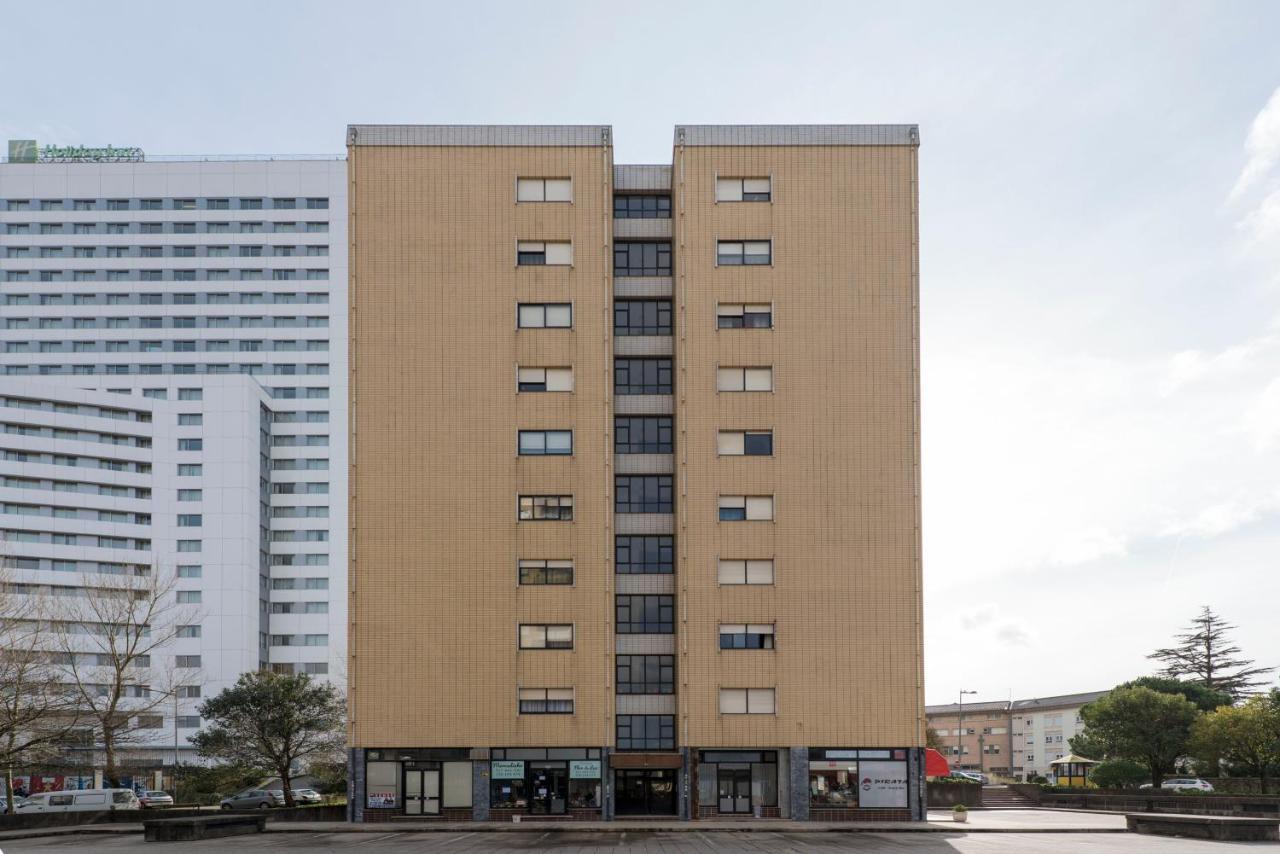 Lovelystay - Newly Decorated 2br Flat With Free Parking Apartment *