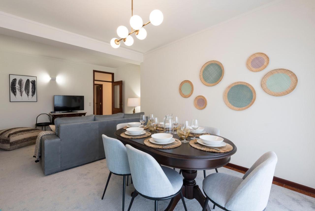 Lovelystay - Newly Decorated 2br Flat With Free Parking Apartment Vila Nova de Gaia